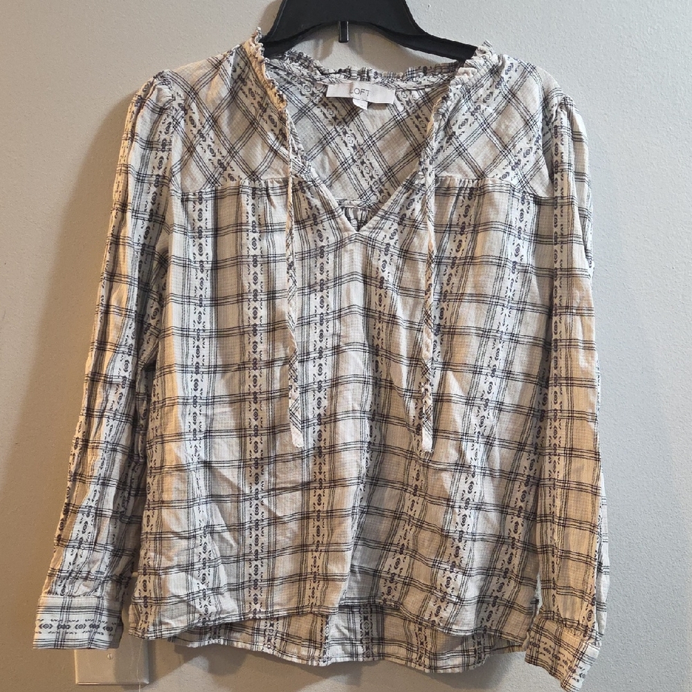 The LOFT plaid V-Neck Women's Top
